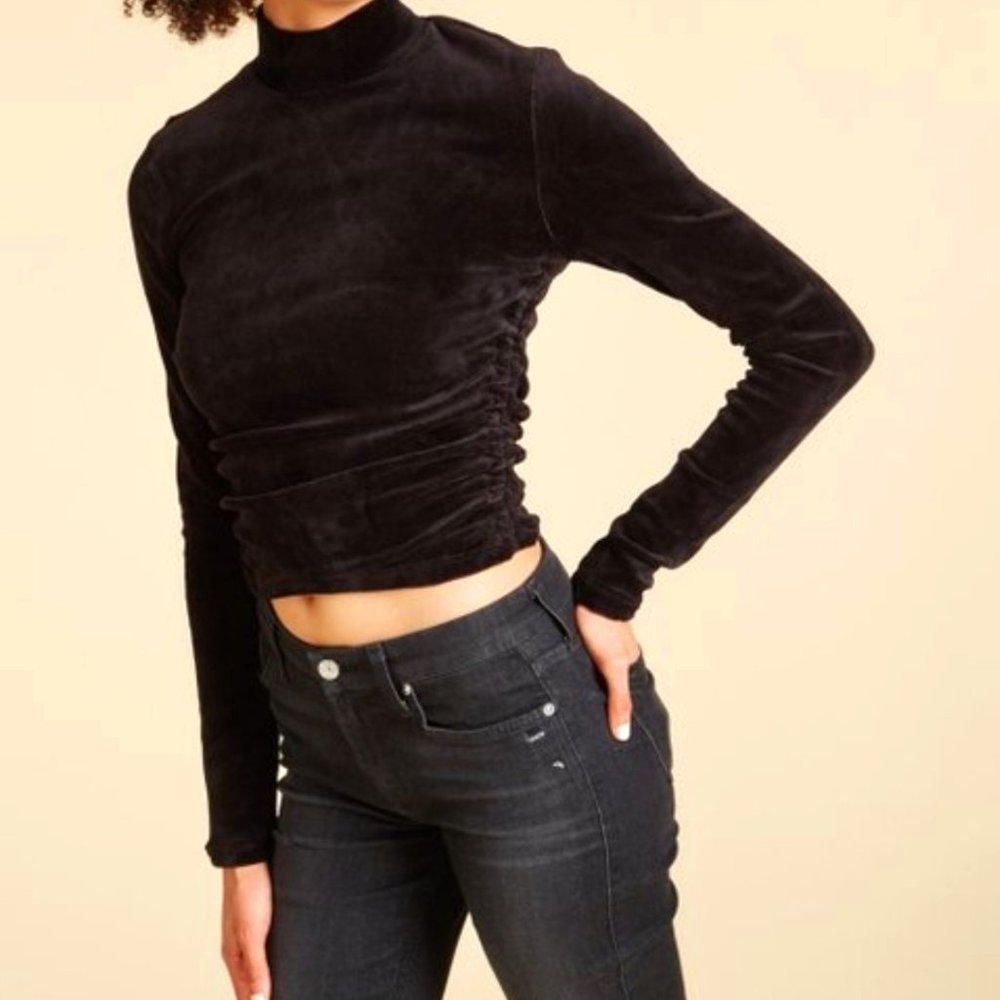NWT Juicy Couture Women's TRK Velour Ruched Crop Top of Black XS
